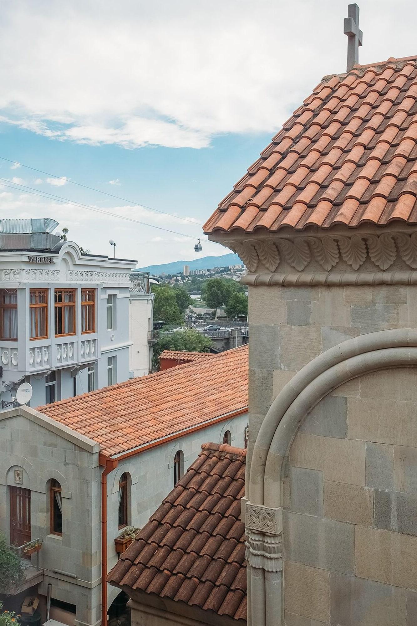 Aivani Old Hotel 4*